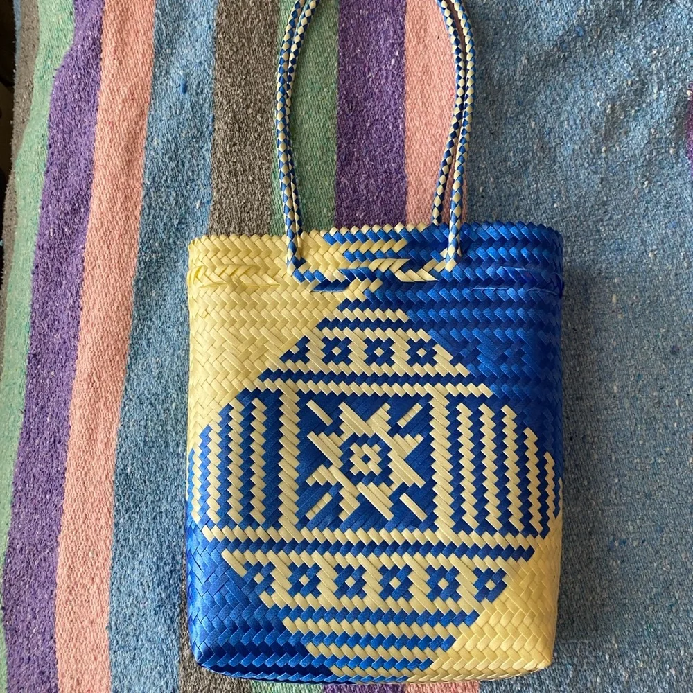 Oaxacan Handwoven Blue & White Tote Bag Purse - Picture 4 of 8
